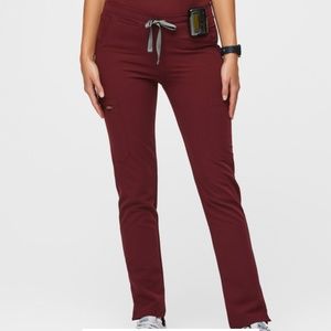 Women's Zola skinny scrub pants - S tall - burgundy